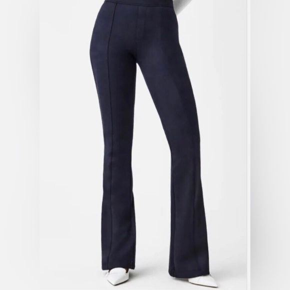 SPANX ~ Women Faux Suede Flare Pants | Classic Navy | Size Medium - Picture 3 of 8